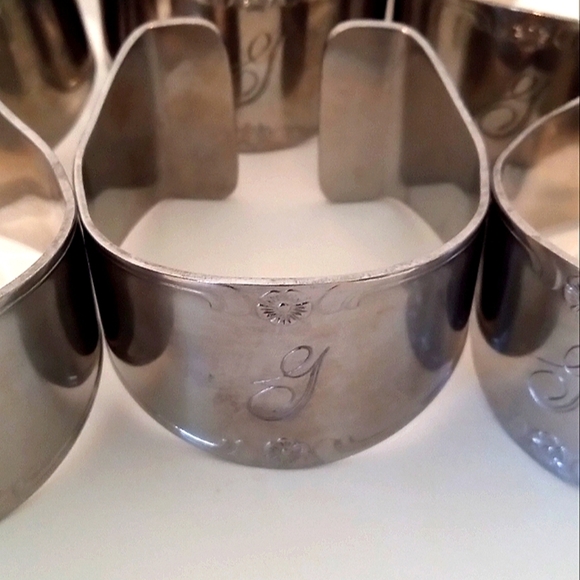 Napkin Rings Letter "G" Set Of 8 Stainless Steel Vintage By Custom Craft - Picture 3 of 5
